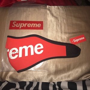 Supreme Face Mask